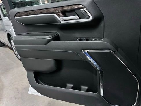 Used 2024 GMC Sierra 1500 Elevation image 19