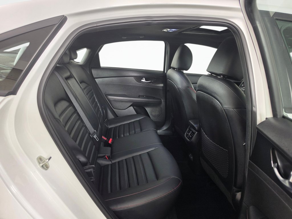 Used 2023 Kia Forte GT FWD image 38
