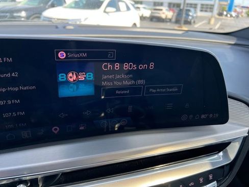Certified 2024 Cadillac Lyriq Luxury AWD/4WD image 21