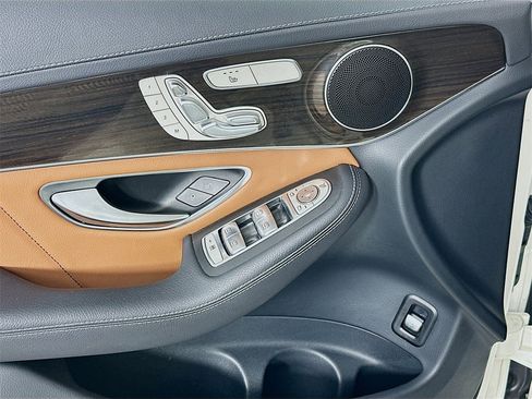 Certified 2022 Mercedes-Benz GLC 43 AMG 4MATIC image 18