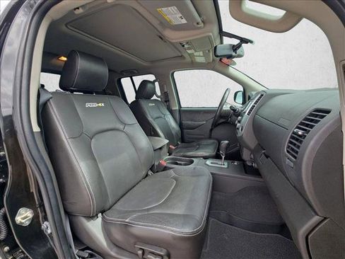 Used 2020 Nissan Frontier PRO-4X w/ Pro-4x Utility Package image 19