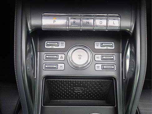 New 2026 Lincoln Nautilus Reserve image 18