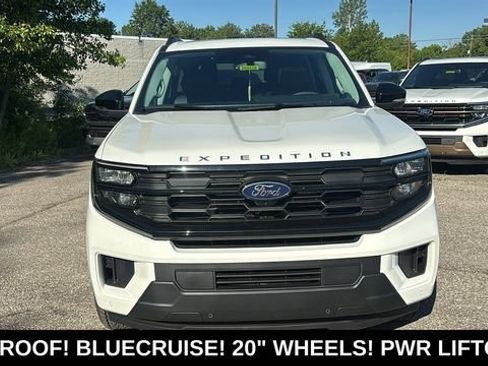 New 2026 Ford Expedition Active AWD/4WD image 6
