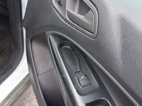 Used 2017 Ford Transit Connect XL image 16