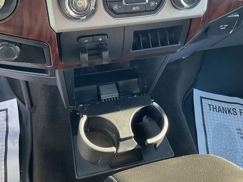 Used 2016 Ford F250 Lariat image 38