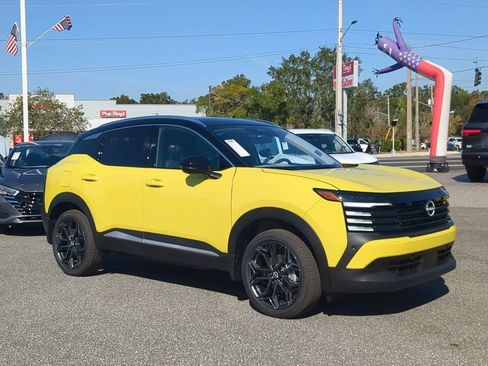 New 2026 Nissan Kicks SR w/ SR Premium Package image 2