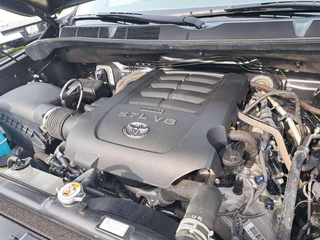 Used 2020 Toyota Tundra SR5 w/ SR5 Upgrade Package AWD/4WD image 32
