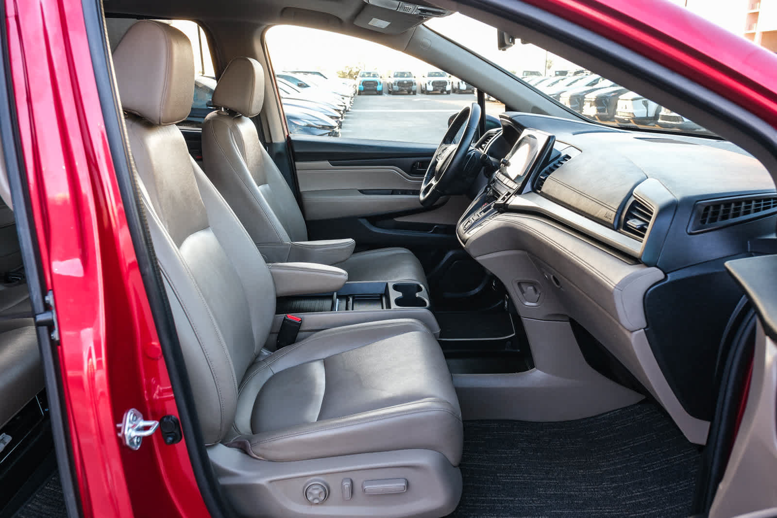 Used 2023 Honda Odyssey EX-L image 18