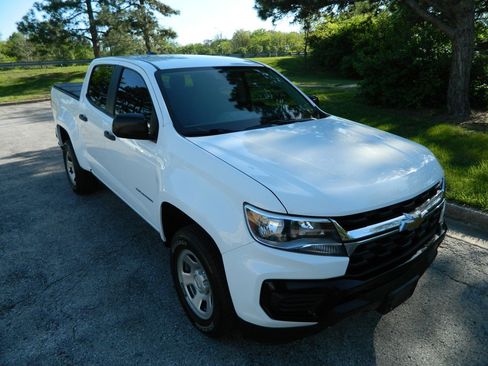 Used 2021 Chevrolet Colorado W/T w/ WT Convenience Package AWD/4WD image 3