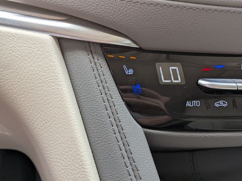 Used 2024 Cadillac XT5 Premium Luxury w/ Technology Package FWD image 30