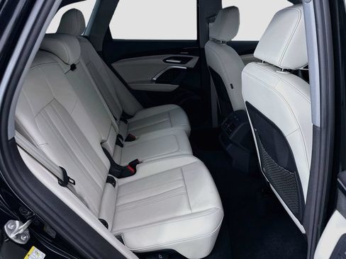 Certified 2025 Audi Q5 Premium Plus w/ Premium Plus AWD/4WD image 21