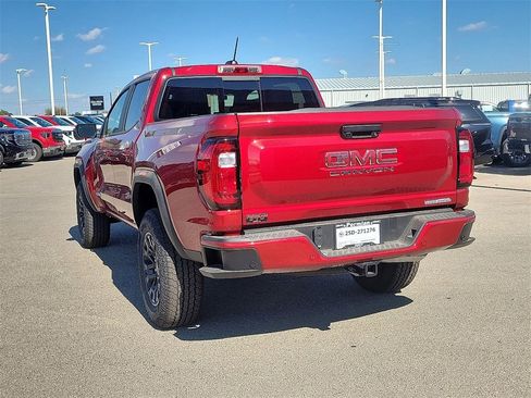 New 2026 GMC Canyon Elevation w/ Convenience Package image 8