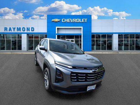 New 2026 Chevrolet Equinox LT w/ Safety and Technology Package AWD/4WD image 11