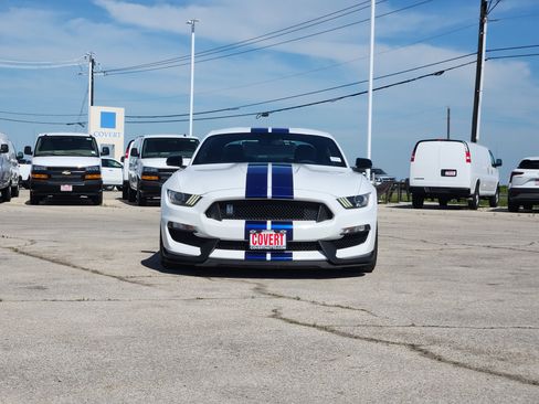 Used 2016 Ford Mustang Shelby GT350 w/ Technology Package RWD image 2
