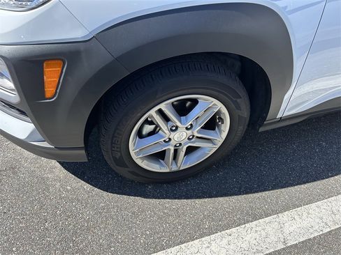 Used 2018 Hyundai Kona SE image 10