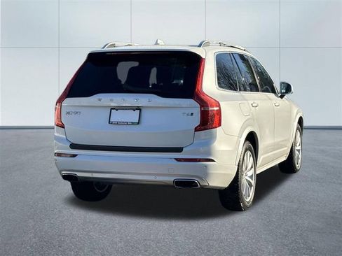 Used 2016 Volvo XC90 T6 Momentum image 5