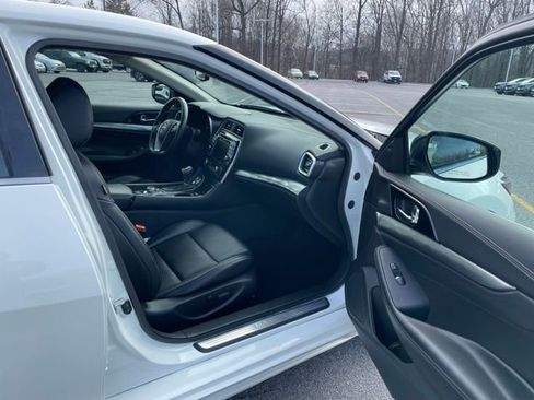 Used 2023 Nissan Maxima SV w/ Floor Mat Group image 26