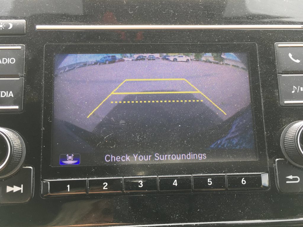Used 2020 Honda CR-V LX image 10