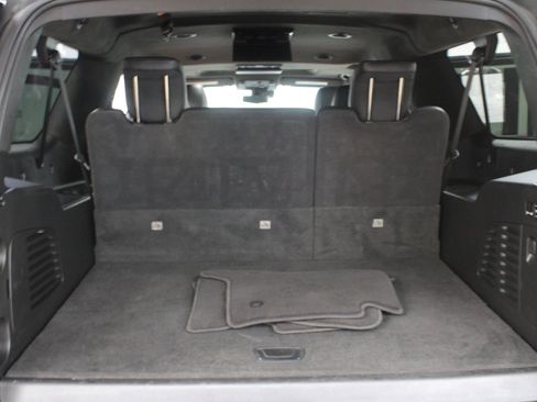 Used 2020 Cadillac Escalade ESV Platinum w/ Escalade Sport Edition image 10