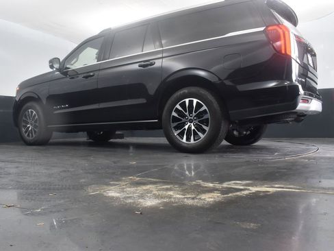 Used 2025 Ford Expedition Max Platinum AWD/4WD image 57