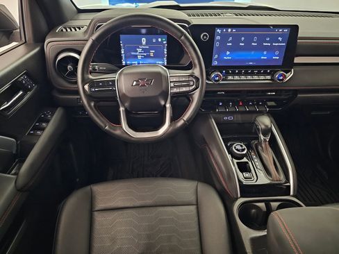 Used 2023 Chevrolet Colorado Z71 w/ Z71 Convenience Package 2 image 15