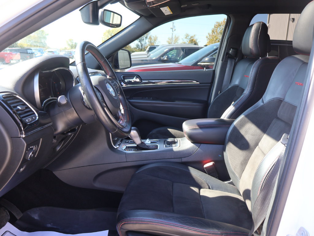 Used 2021 Jeep Grand Cherokee Trailhawk w/ Premium Lighting Group AWD/4WD image 23