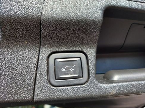 Used 2020 GMC Acadia AT4 image 45
