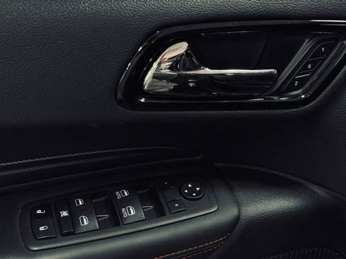 Used 2023 Dodge Durango GT image 16