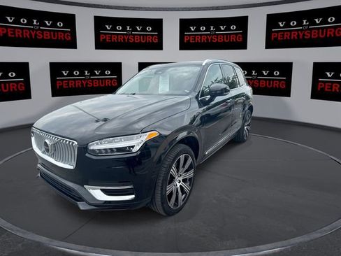 Used 2025 Volvo XC90 T8 Core w/ Protection Package Premier AWD/4WD image 4