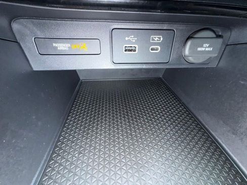 Used 2025 Honda CR-V Sport image 18