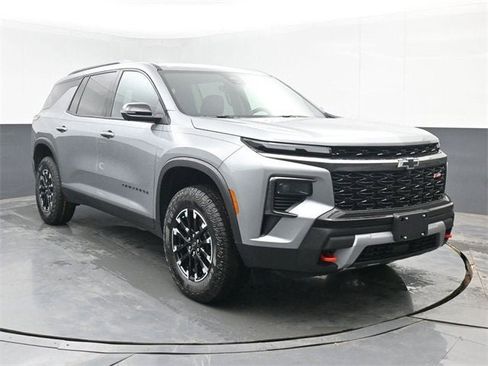 New 2026 Chevrolet Traverse Z71 w/ Driver Confidence Package image 2