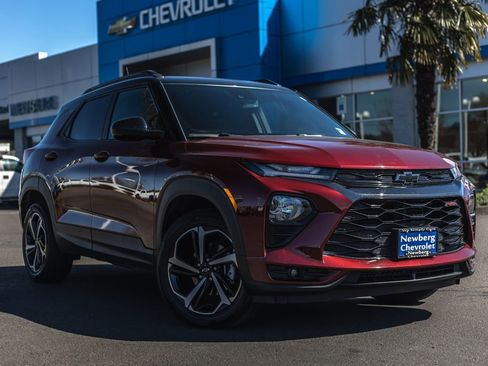 Used 2023 Chevrolet TrailBlazer RS w/ Technology Package image 1