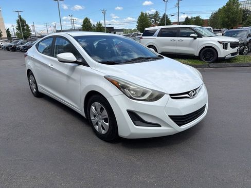 Used 2016 Hyundai Elantra SE FWD image 5