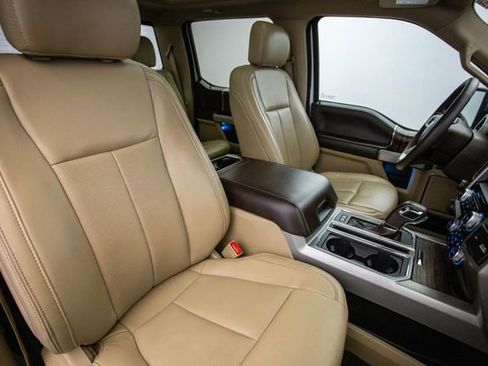 Used 2019 Ford F150 Lariat w/ Equipment Group 502A Luxury image 21