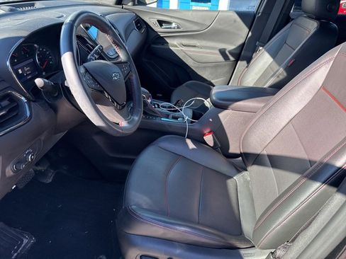 Used 2023 Chevrolet Equinox RS w/ RS Leather Package image 17
