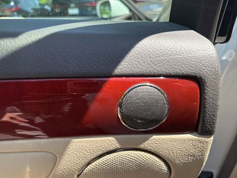 Used 2011 Lexus LS 460 w/ Luxury Value Edition RWD image 78