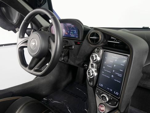Used 2021 McLaren 720S Performance RWD image 27