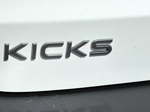 New 2026 Nissan Kicks SR w/ Cold Weather Package image 28