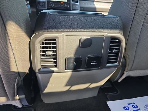 Used 2017 Ford F350 XLT w/ XLT Premium Package image 13