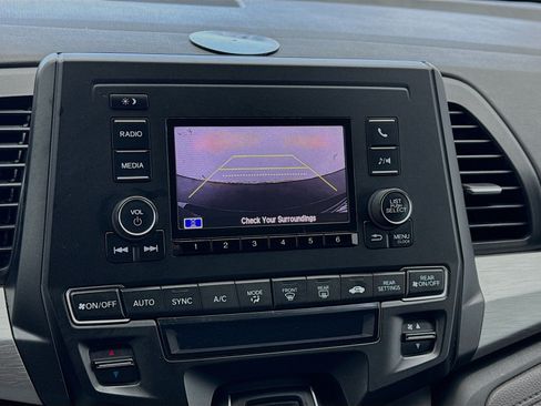 Used 2020 Honda Odyssey LX image 10