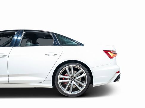 Used 2021 Audi S6 Prestige w/ Prestige Package image 26