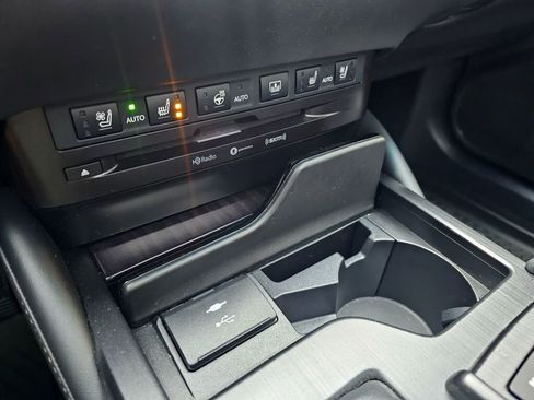 Used 2021 Lexus ES 350 w/ Luxury Package image 37