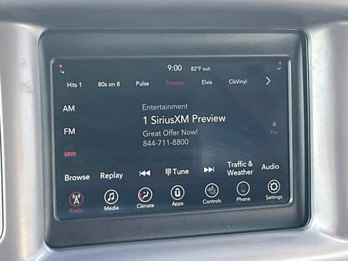 Used 2022 Dodge Charger SXT w/ Leather Interior Group RWD image 8