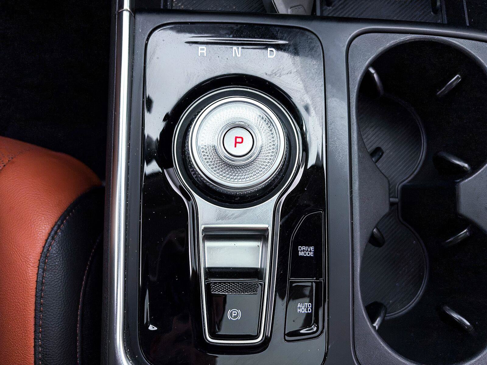 Used 2025 Kia Carnival SX Prestige FWD image 30