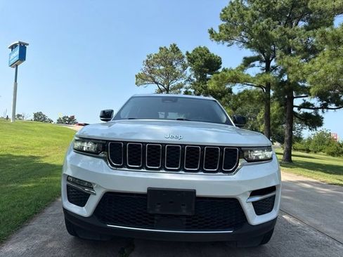 Used 2022 Jeep Grand Cherokee Limited RWD image 24