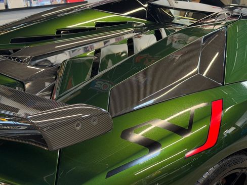 Used 2021 Lamborghini Aventador SVJ AWD/4WD image 53