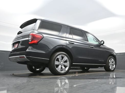 Used 2023 Ford Expedition Platinum image 34
