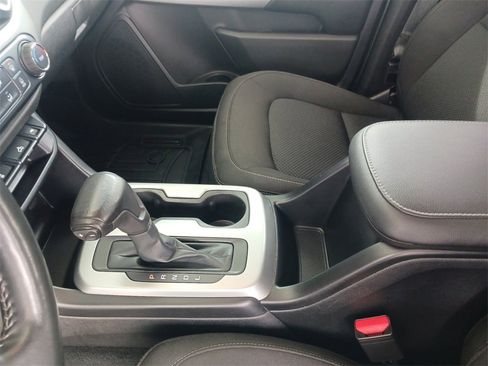 Used 2019 Chevrolet Colorado LT w/ LT Convenience Package image 11