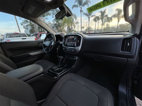 Used 2016 Chevrolet Colorado LT w/ LT Convenience Package image 24