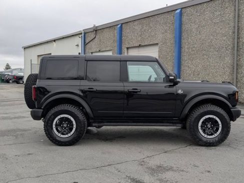 Used 2024 Ford Bronco Outer Banks w/ Sasquatch Package image 4